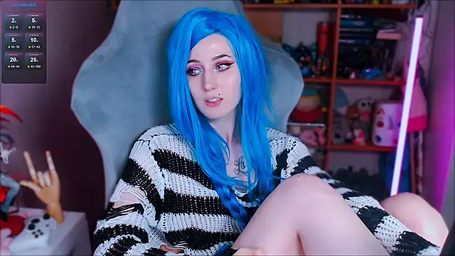 Snapshot of ohclementine chatting on 03.06.25 ohclementine online show from 03.06.25