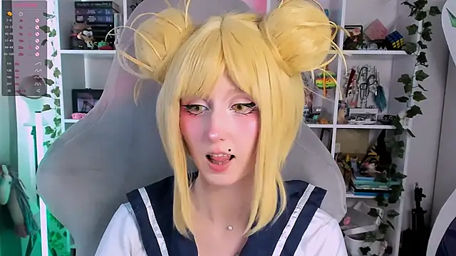 Snapshot of ohclementine chatting on 09.11.25 ohclementine online show from 09.11.25