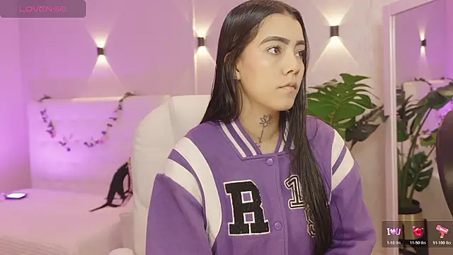 miagomezweb1 online show from 01.16.26