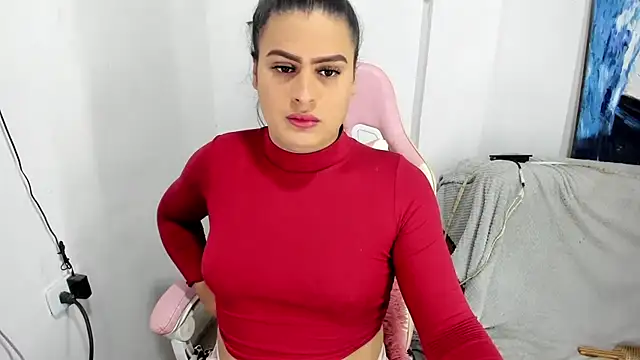 Snapshot of blonde_girl01 chatting on 10.13.25 blonde girl01 online show from 10.13.25