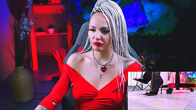 MonicaMaxwel online show from 02.19.25