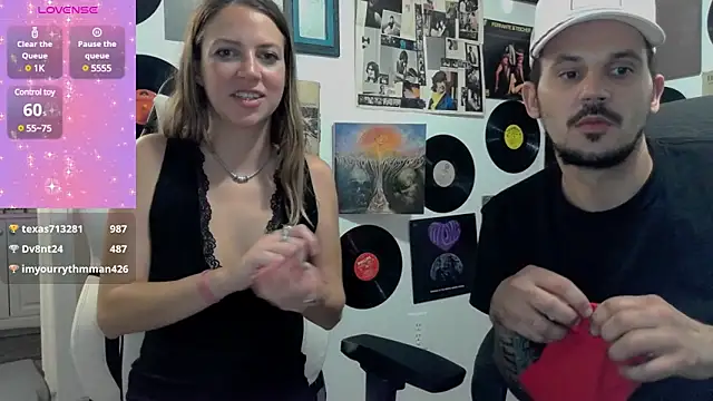 Snapshot of molly_witha_chance chatting on 01.09.25 molly witha chance online show from 01.09.25