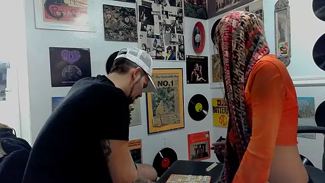 Snapshot of molly_witha_chance chatting on 01.18.25 molly witha chance online show from 01.18.25