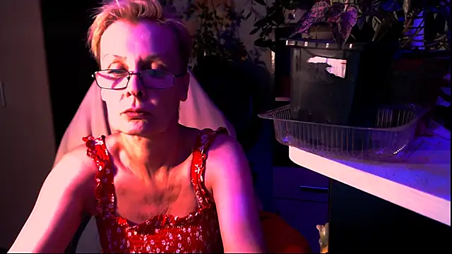 Snapshot of HelgaHimmell chatting on 06.29.26 HelgaHimmell online show from 06.29.26