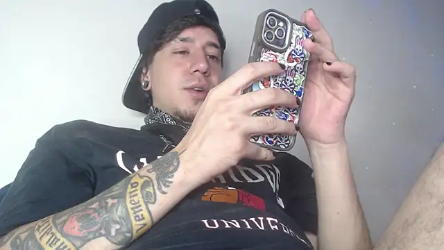 Snapshot of AndyBetti chatting on 01.14.26 AndyBetti online show from 01.14.26