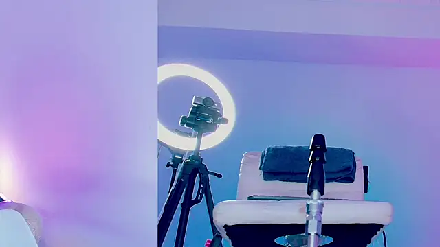 Snapshot of Angelst__ chatting on 04.05.26 Angelst online show from 04.05.26