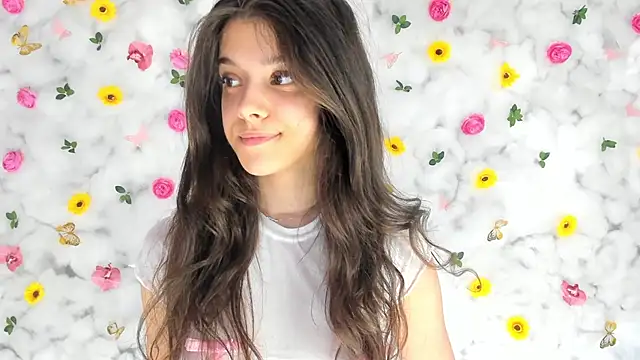 Snapshot of BabyAylin chatting on 03.21.25 BabyAylin online show from 03.21.25