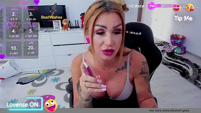 GlossyDiamondX online show from 09.25.25