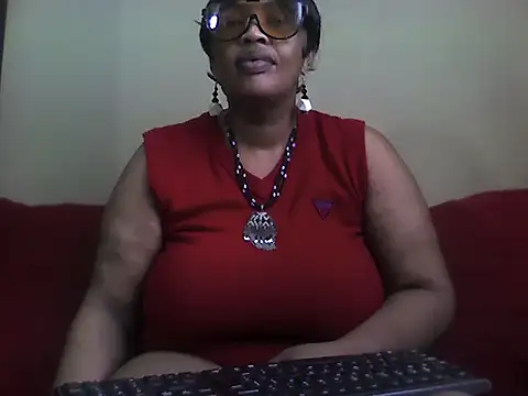 Snapshot of SexxyBoob chatting on 09.20.25 SexxyBoob online show from 09.20.25