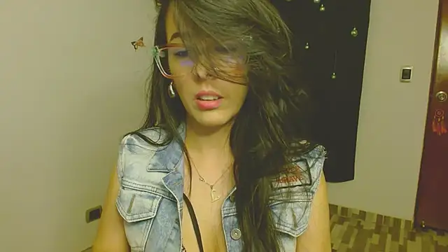 ella peck online show from 11.13.25