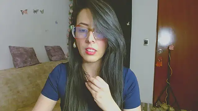 Snapshot of ella_peck chatting on 03.01.26 ella peck online show from 03.01.26