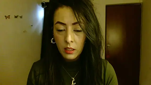 Snapshot of ella_peck chatting on 06.16.26 ella peck online show from 06.16.26