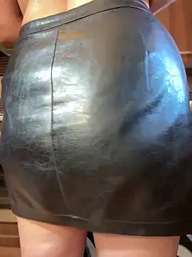 Hotmomcheckk  online show from 02.23.25