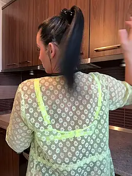 Hotmomcheckk  online show from 03.10.25