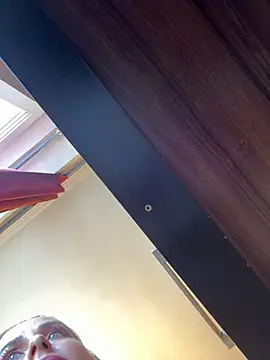 Hotmomcheckk  online show from 03.10.25