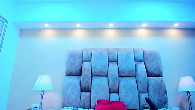 MiiaHot online show from 03.10.25