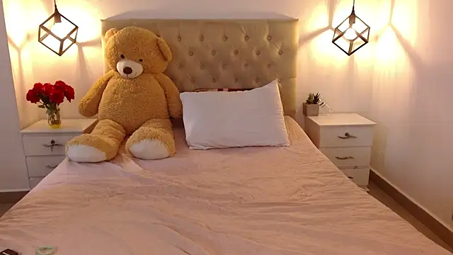 Snapshot of sofia_burman chatting on 03.15.25 sofia burman online show from 03.15.25