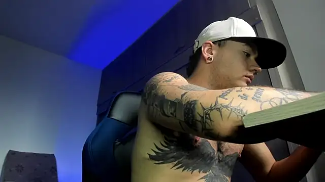 male pussy online show from 12.22.25