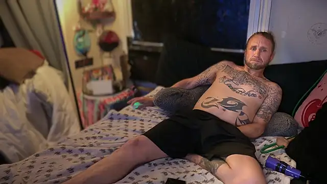 SexyDaddy303666 online show from 08.02.26