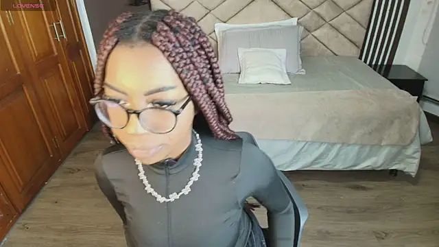 Raquel jones online show from 02.26.25