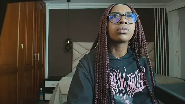 Raquel jones online show from 03.13.25