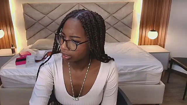 Raquel jones online show from 04.16.26