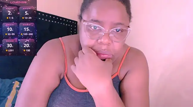 TatianaSantodomingo online show from 12.23.24