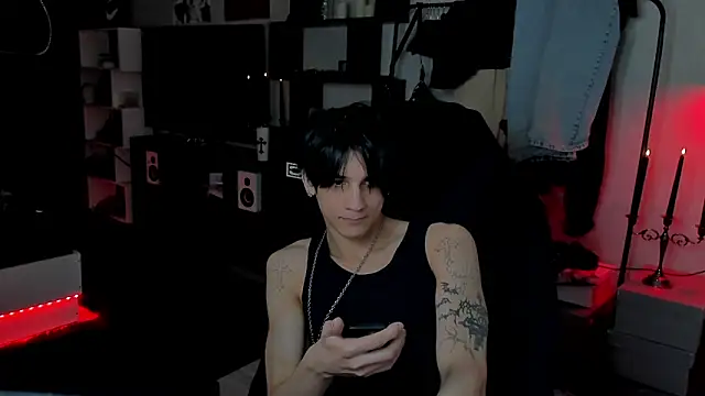 Snapshot of MarkBrowniii chatting on 05.29.26 MarkBrowniii online show from 05.29.26