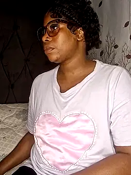 Snapshot of Nattybae09 chatting on 11.10.25 Nattybae09 online show from 11.10.25