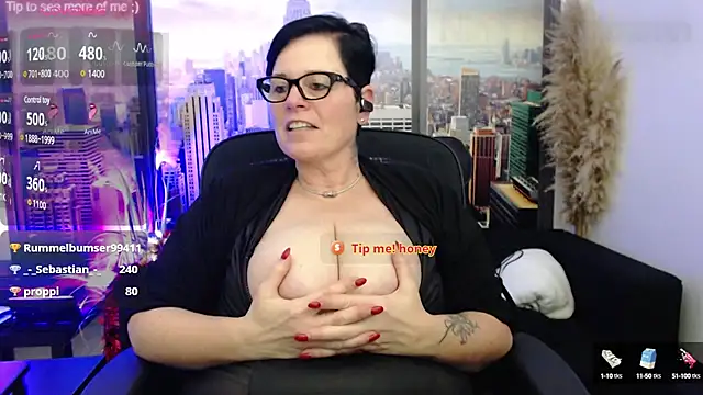 ninarandmann online show from 12.16.24