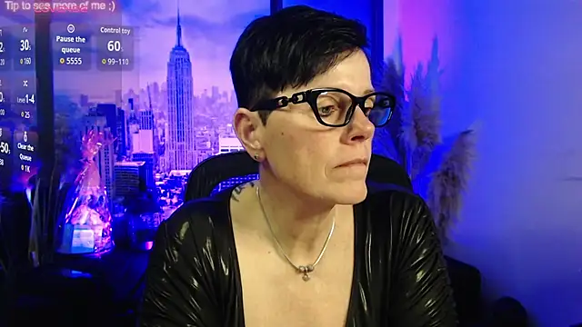 Snapshot of ninarandmann chatting on 04.18.26 ninarandmann online show from 04.18.26