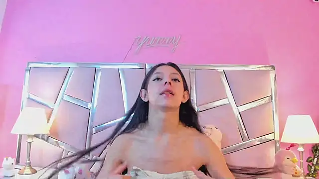 Snapshot of Bonniepark chatting on 03.20.25 Bonniepark online show from 03.20.25