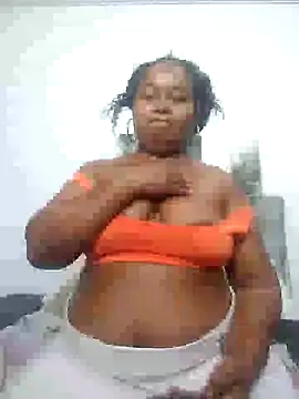 Snapshot of lorenxtaylor chatting on 01.12.25 lorenxtaylor online show from 01.12.25