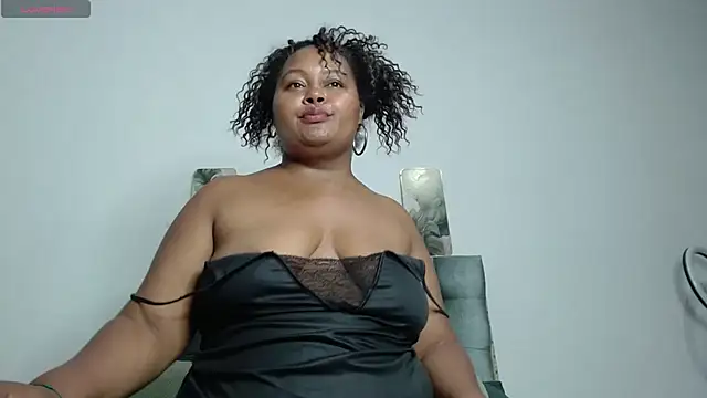 Snapshot of lorenxtaylor chatting on 01.18.25 lorenxtaylor online show from 01.18.25