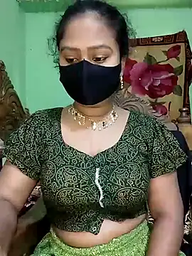 Idhika Paul online show from 03.08.25