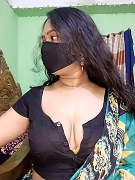 Idhika Paul online show from 03.22.25