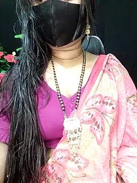 Idhika Paul online show from 10.14.25