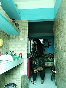 Idhika Paul online show from 02.15.26