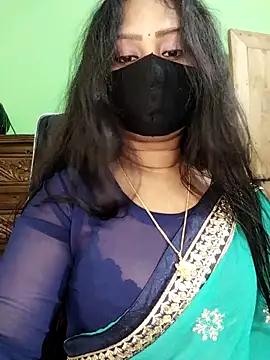 Idhika Paul online show from 03.02.26