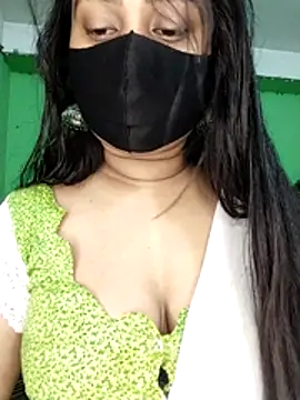 Idhika Paul online show from 03.30.26