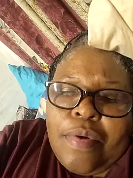 Snapshot of HOTSUGARX5 chatting on 12.27.24 HOTSUGARX5 online show from 12.27.24