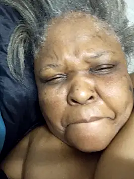 Snapshot of HOTSUGARX5 chatting on 09.13.25 HOTSUGARX5 online show from 09.13.25