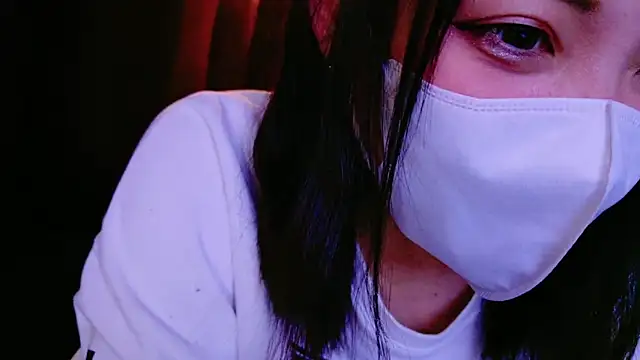 Snapshot of maataaan chatting on 12.28.24 maataaan online show from 12.28.24