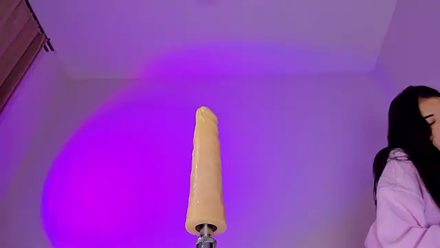 maakimo online show from 04.10.26