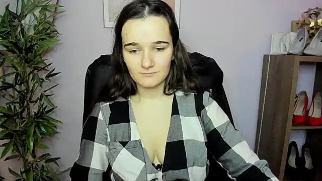 KateDelight online show from 12.22.24