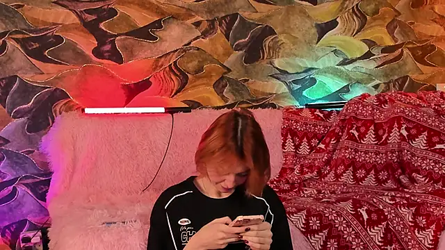 CrystalRey online show from 12.08.24