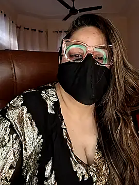 Snapshot of SEXY-Sardarni chatting on 01.02.25 SEXY-Sardarni online show from 01.02.25