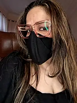 Snapshot of SEXY-Sardarni chatting on 02.22.25 SEXY-Sardarni online show from 02.22.25