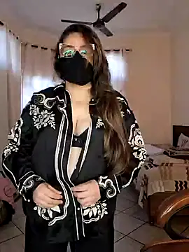 Snapshot of SEXY-Sardarni chatting on 02.23.25 SEXY-Sardarni online show from 02.23.25