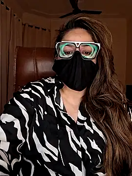 Snapshot of SEXY-Sardarni chatting on 03.17.25 SEXY-Sardarni online show from 03.17.25